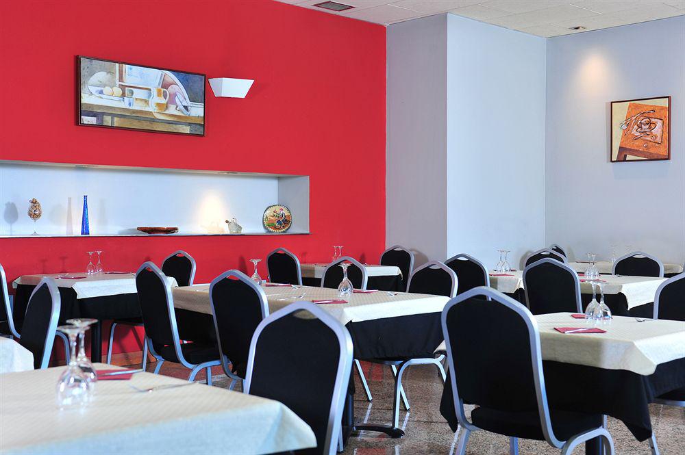 Hotel As Bellaterra Cerdanyola del Valles Restaurace fotografie